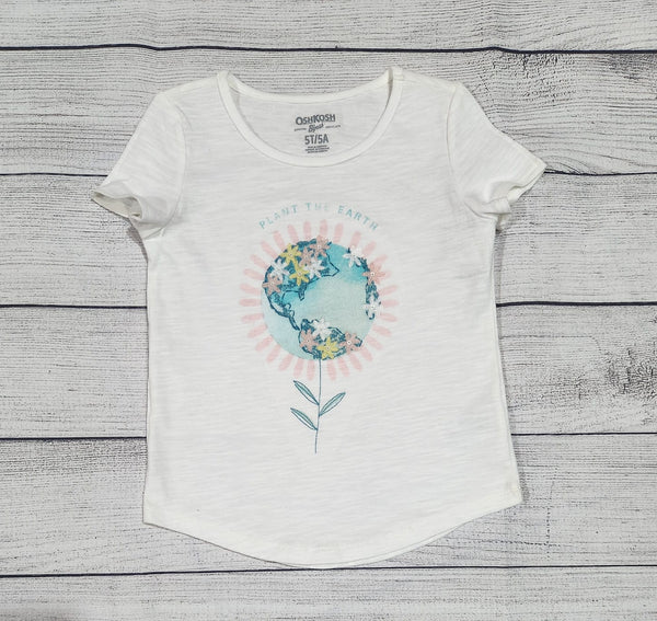 Earth Graphic Tee